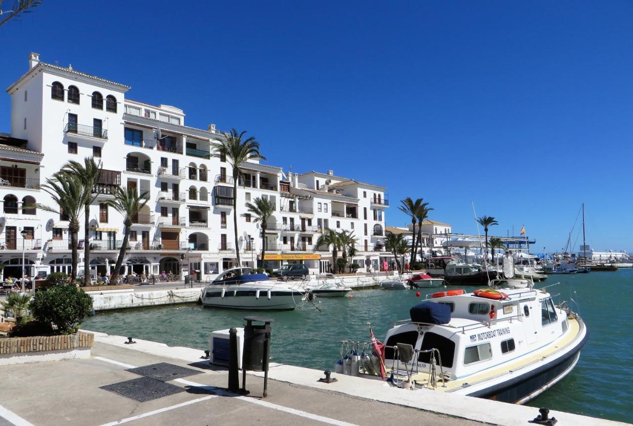 Salinas. For 4. Terrace/parking/pools/gym/4mins Lägenhet *
